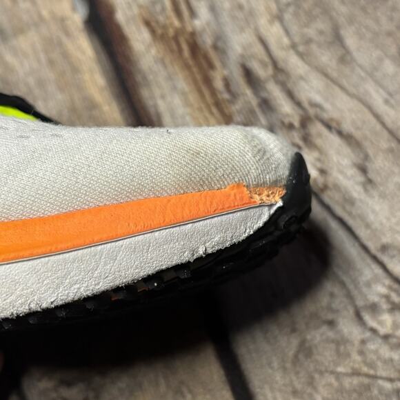 Nike Winflo 10 White Volt Laser Orange Mens Size 7.5 - Picture 11 of 12